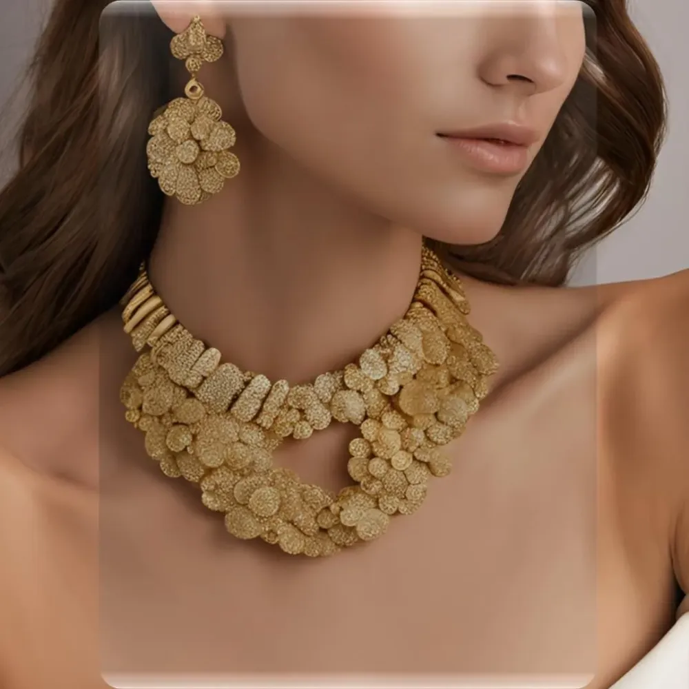 Collier et boucles d'oreilles